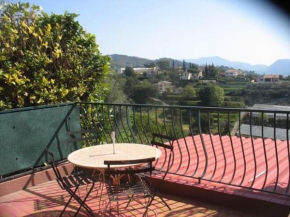 Maison traditionnelle sur les collines Niçoises